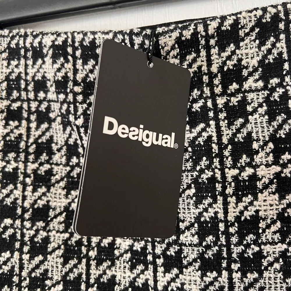 Desigual Womens Skirt Medium Black Herringbone Plaid Stretch Pull‎ On Mini NWT - Image 5