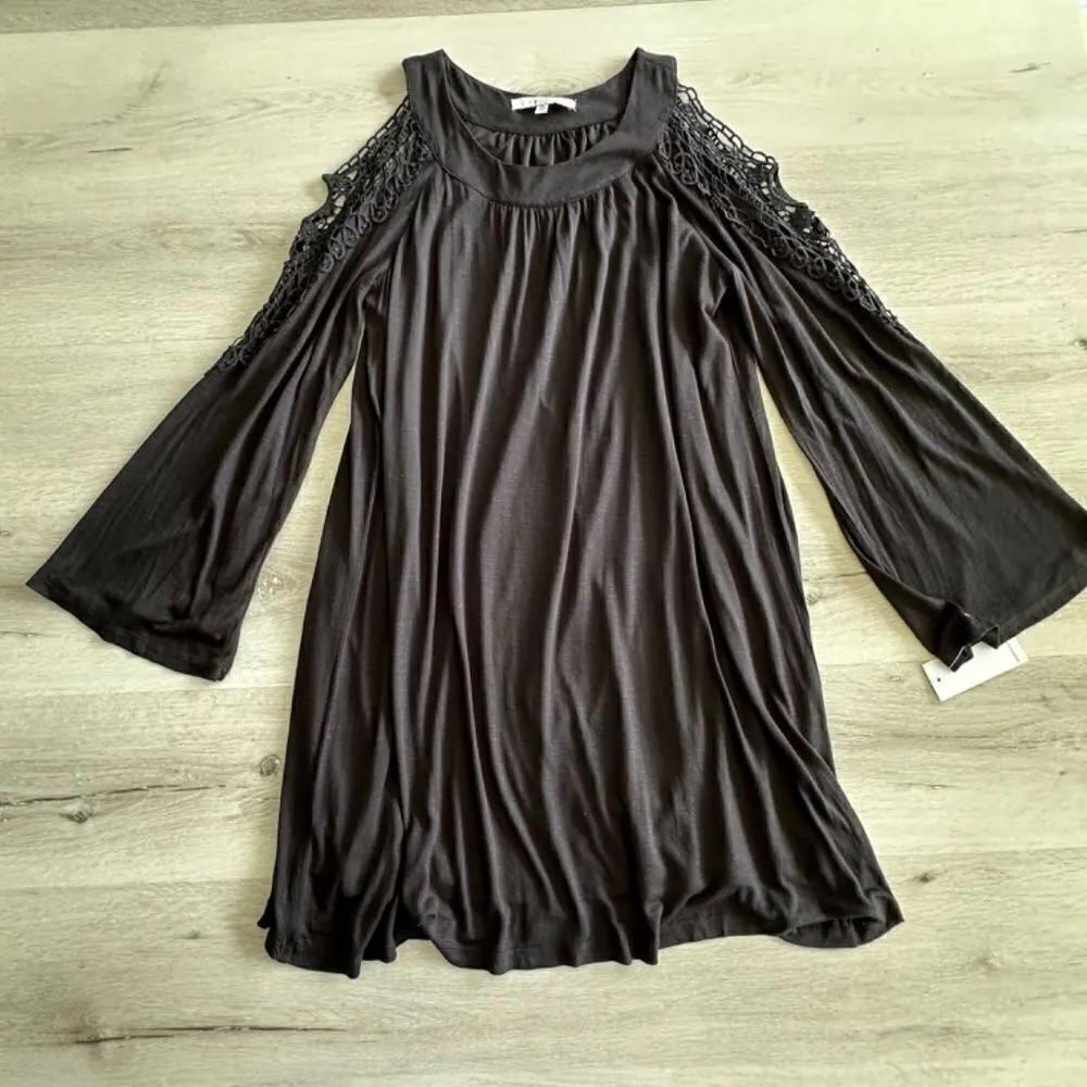 Fever Crocheted Cold Shoulder Bat Sleeve Midi Dress Black M NWT​ Size M - Image 3