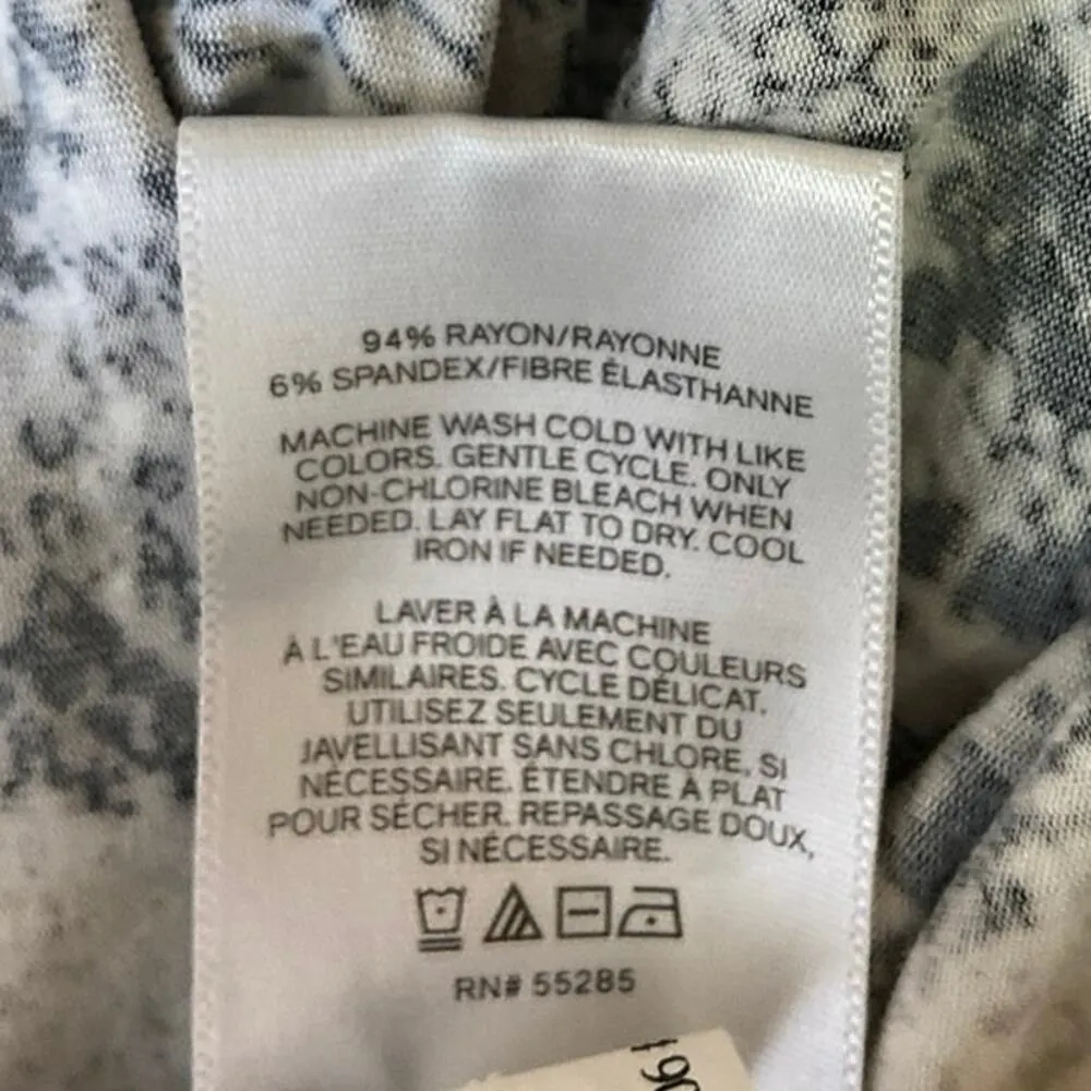 Express Gray Snake skin Animal Print Crew Neck Short Sleeve T Shirt Tee Top Sz S - Image 5