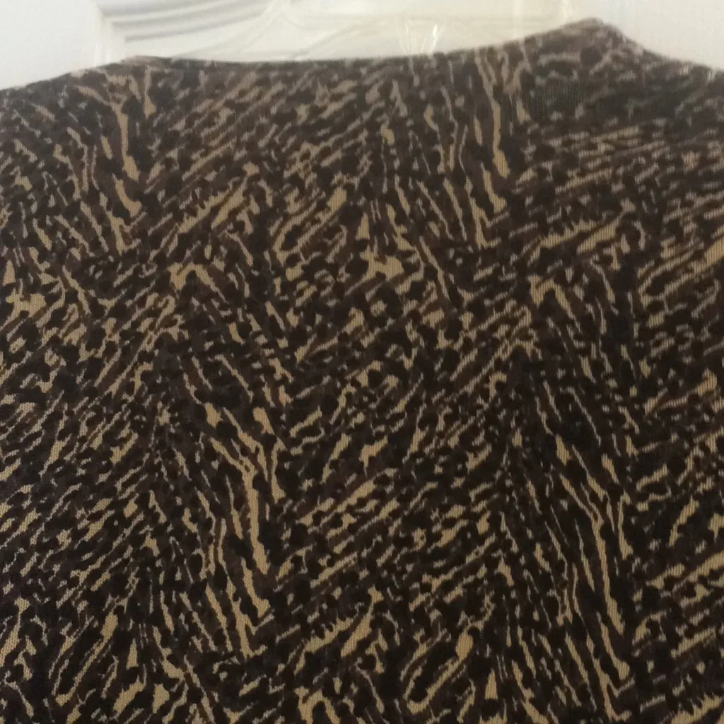 FINAL MARKDOWN Ladies Christopher and banks Cardigan small - Image 4