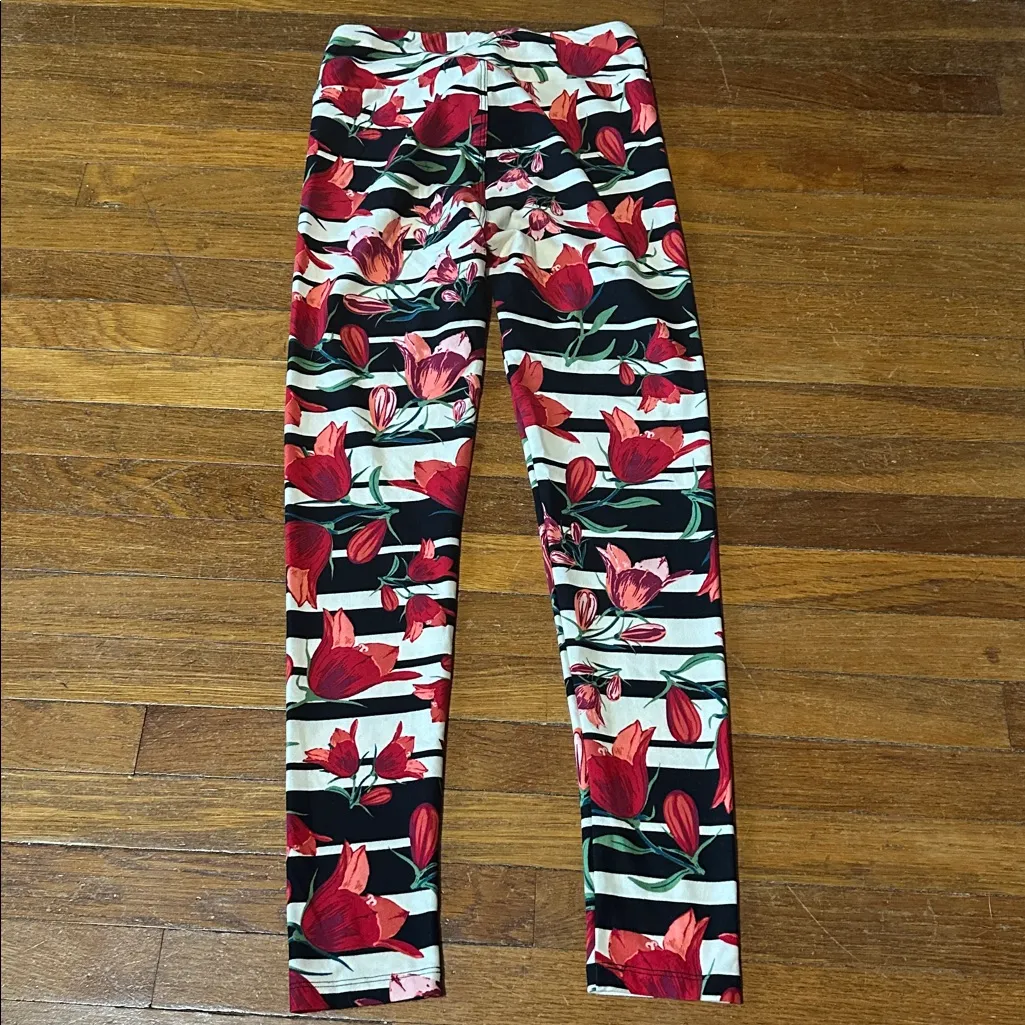 Lularoe Women’s Butter Soft Leggings, Floral Print, One Size - Image 3