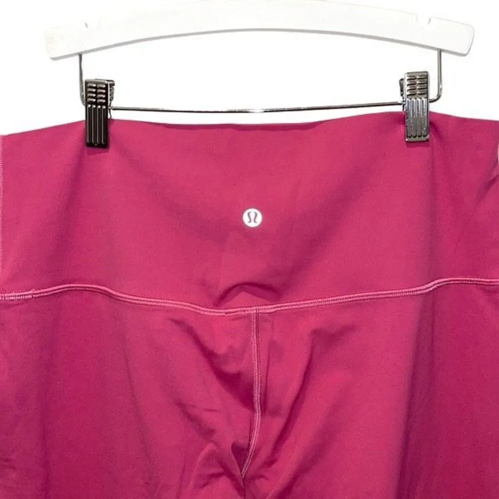 Lululemon Womens Flat‎ Front High - Image 6