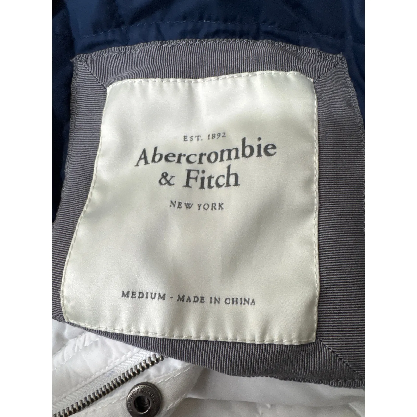 Y2K Abercrombie Fitch Women Quilted Down Puffer Jacket Cream Size Medium - Image 6