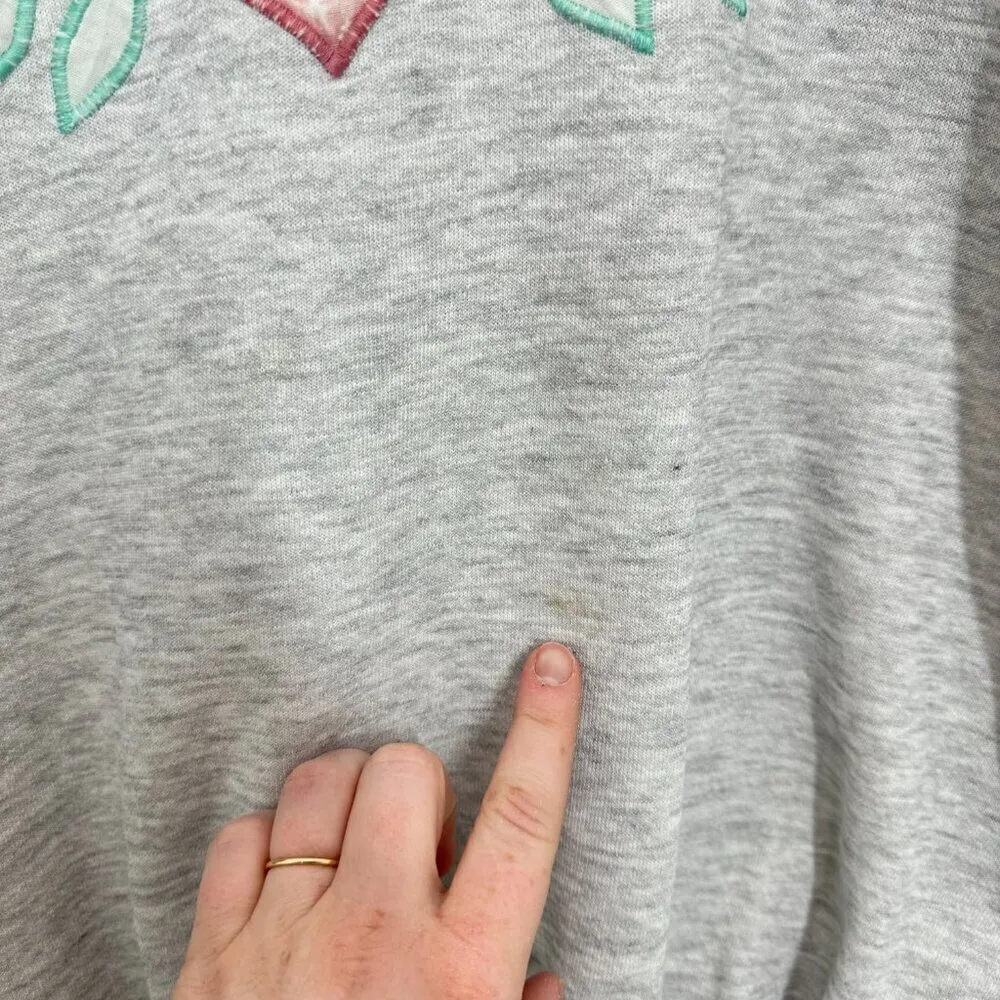 Vintage 80s Grey Hearts‎ & Tulips Embroidered Collared Grannycore Sweater Size L - Image 4