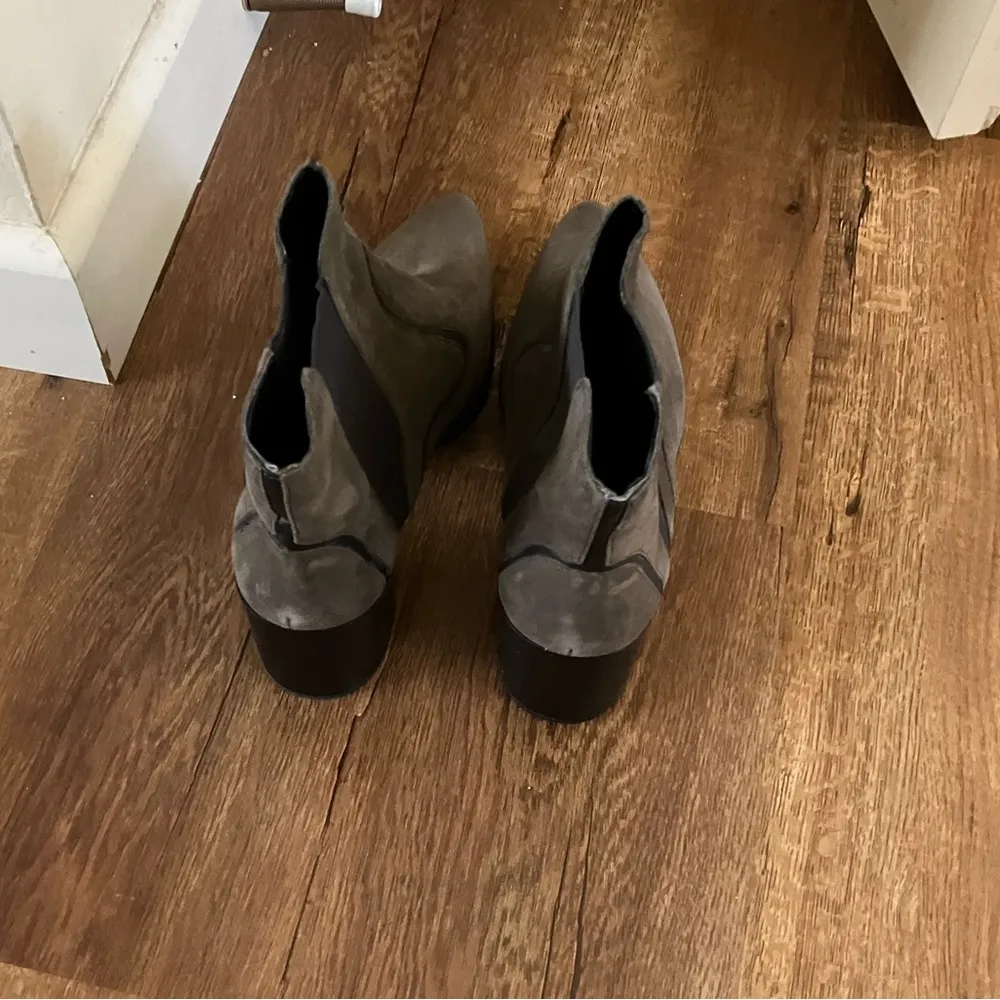 Zara Woman Dark Grey Suede Ankle Boot - Image 3