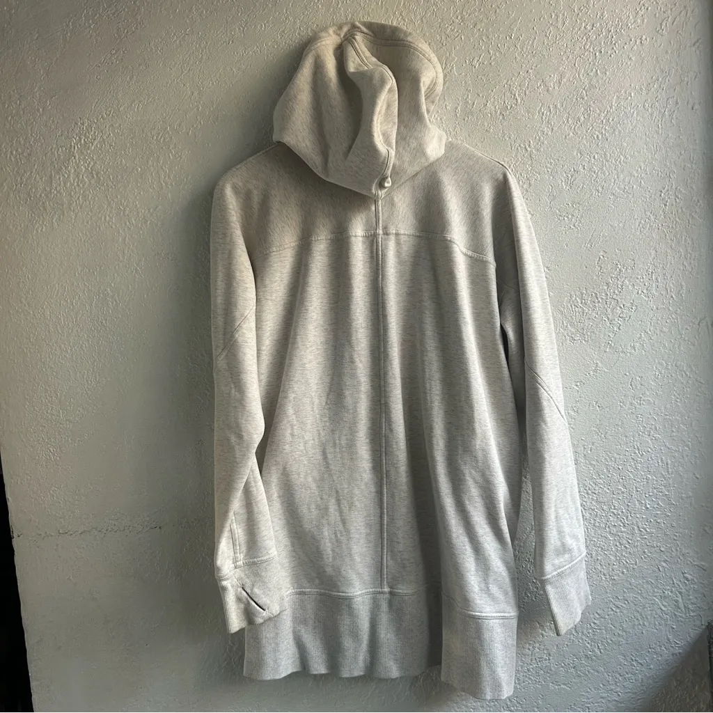 Athleta Light Gray Fleece Jacket - Image 3