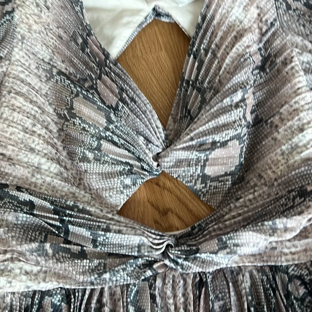 Like new Zimmermann corsage python open back dress - Image 9