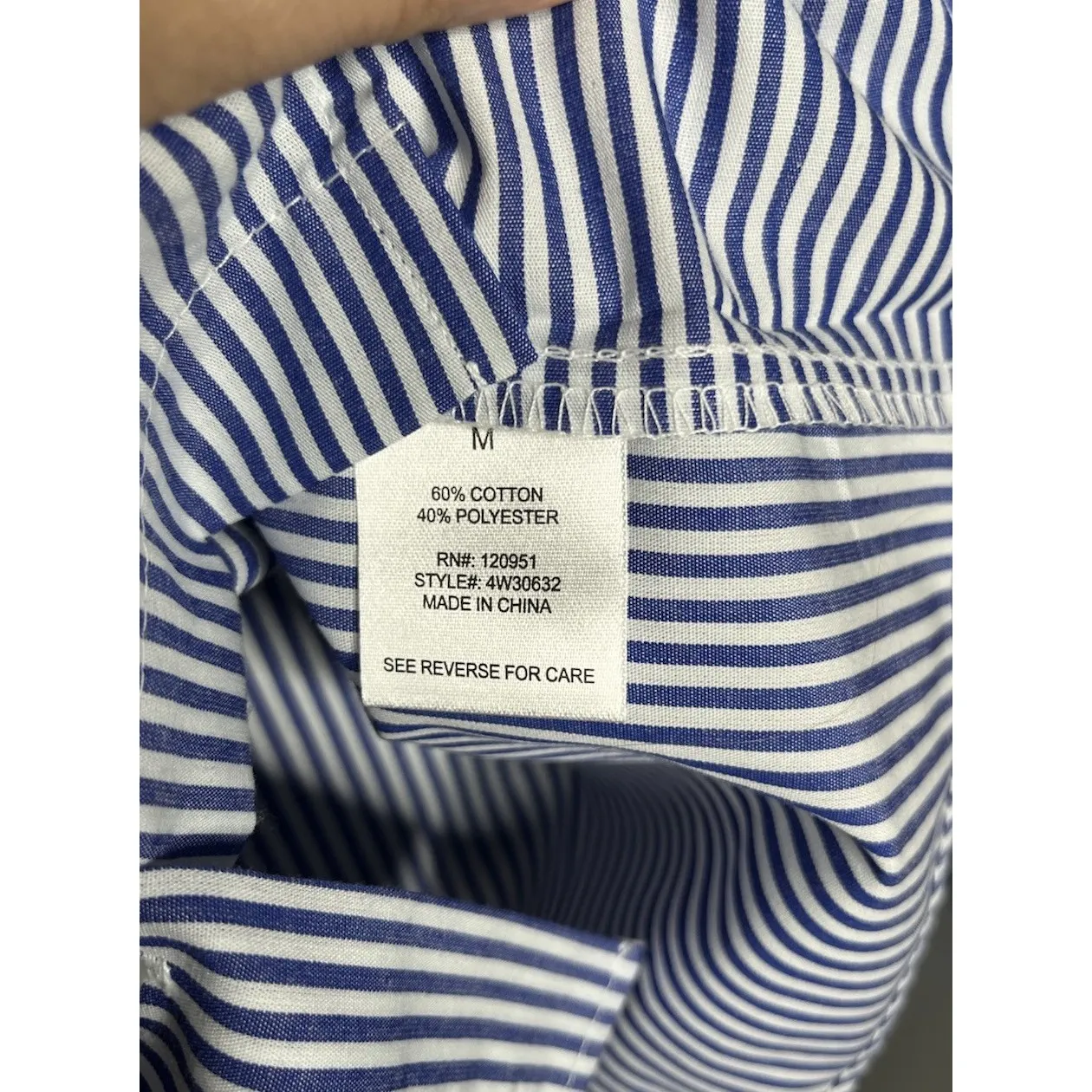 NWT OLIVE+ OAK Women's Striped Cropped Shirt Medium - Image 5