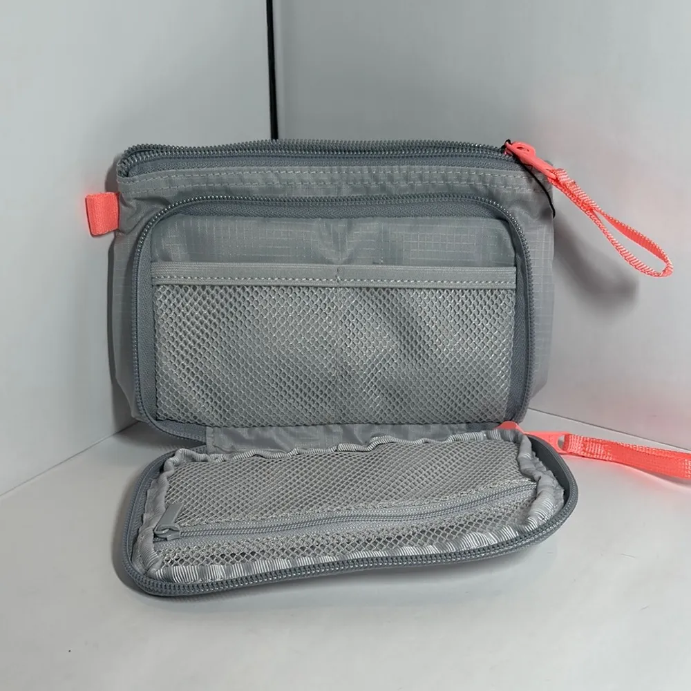 Vera Bradley Compact Organizer - #1009A - Image 2