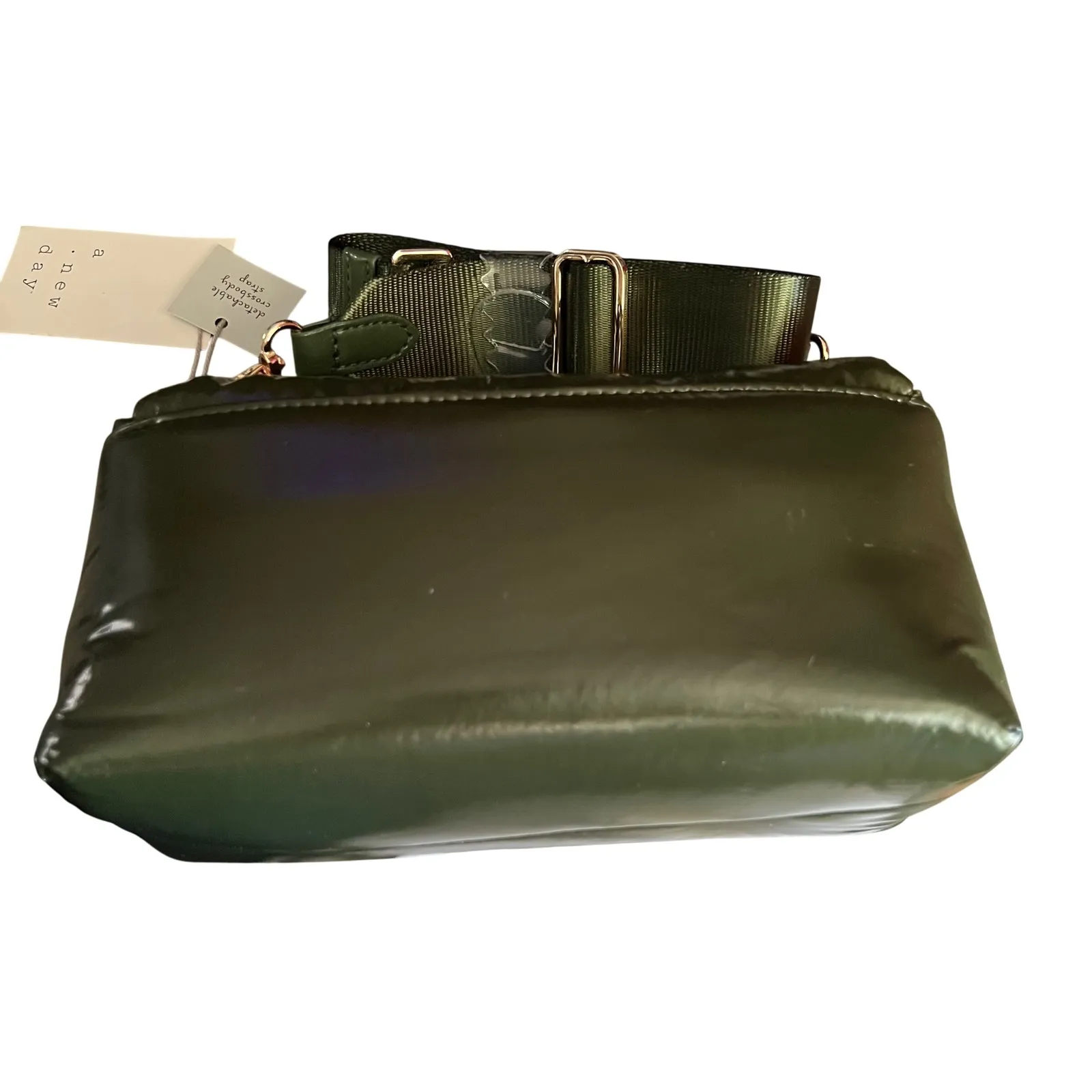 A New Day Green Puffy Shoulder Bag Detachable Crossbody Strap Gold Buckle - Image 9