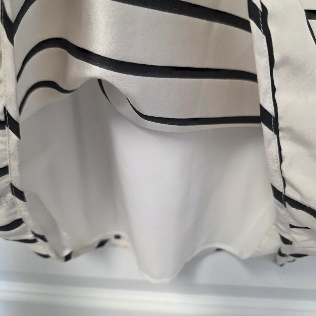 Marie Oliver Women's Mini Shift Dress 100% Silk White Black Stripe Beach Travel - Image 4