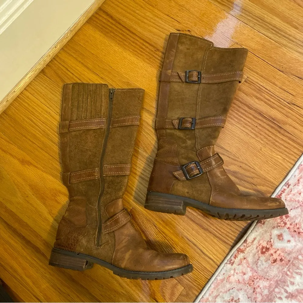 Ariat  Women's Riding Boots Size 9.5B - Image 2