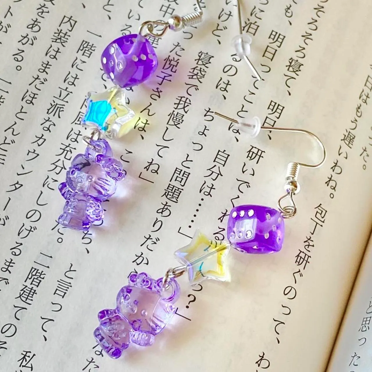 Kawaii y2k cat Kitty star dice dangle earrings💕✌️✨ - Image 2