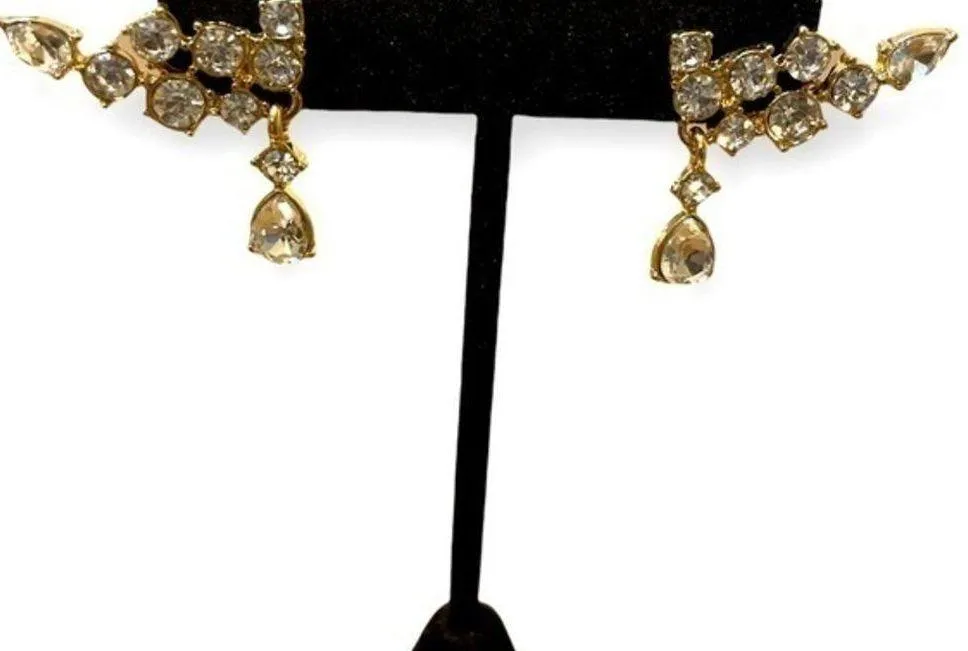 Womens Gold tone magnetic CZ Diamond bracelet and stud earring set jewelry - Image 32