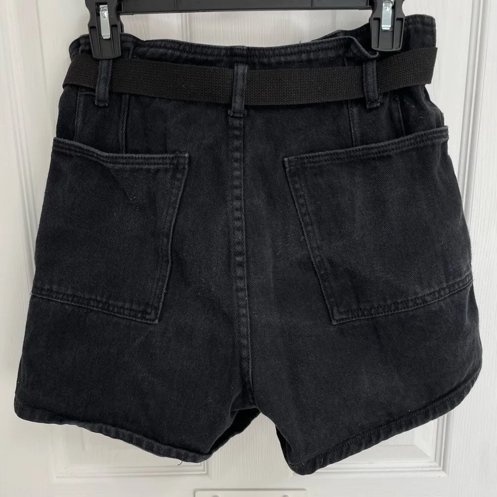 Unbranded Black High Waisted Denim Jean Shorts Seatbelt Belted Women’s Size S - Image 2