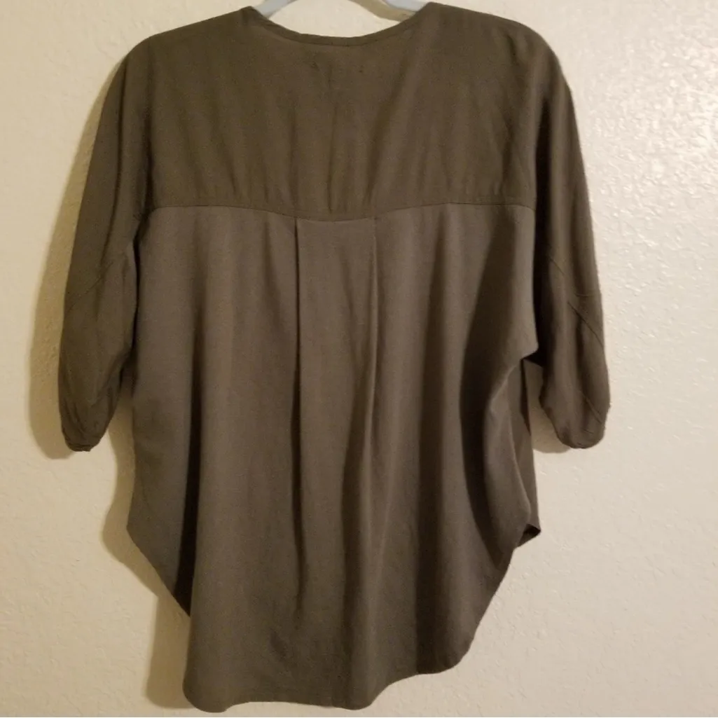 Anthropologie Porridge Odette tee Olive Green SZ:XS - Image 6