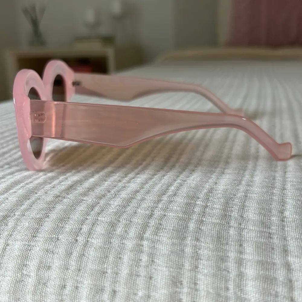 Pink Sunglasses - Image 3