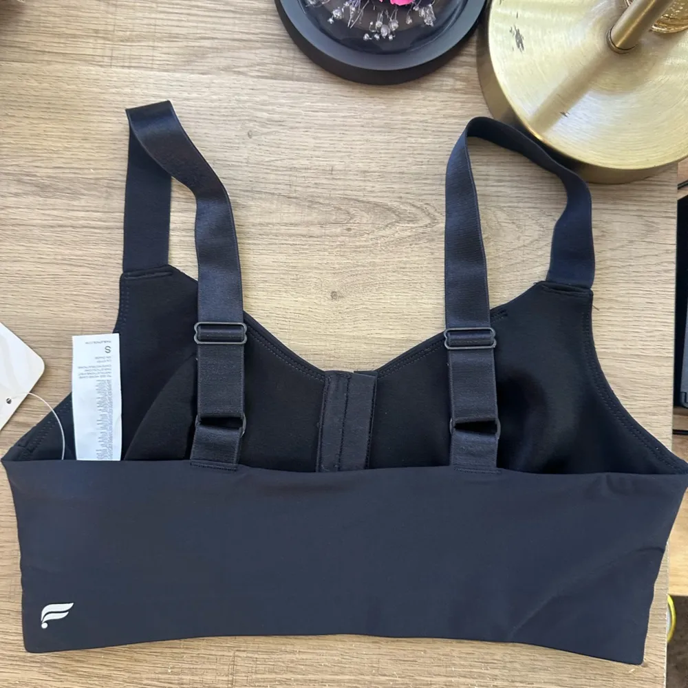 Fabletics Ines Low Impact Sports Bra black size small NWT - Image 3