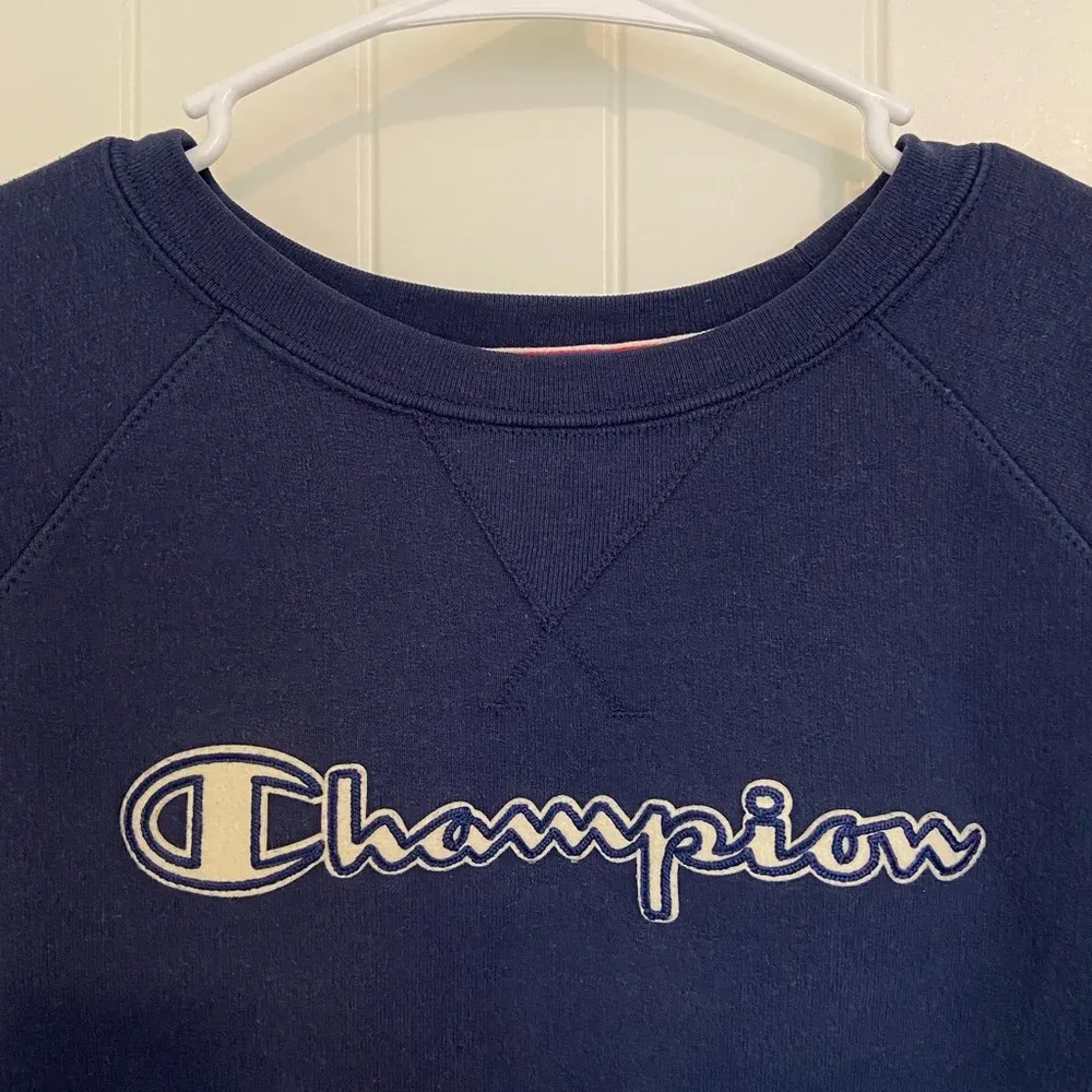 EUC | Champion women’s navy blue‎ logo crewneck — small - Image 2
