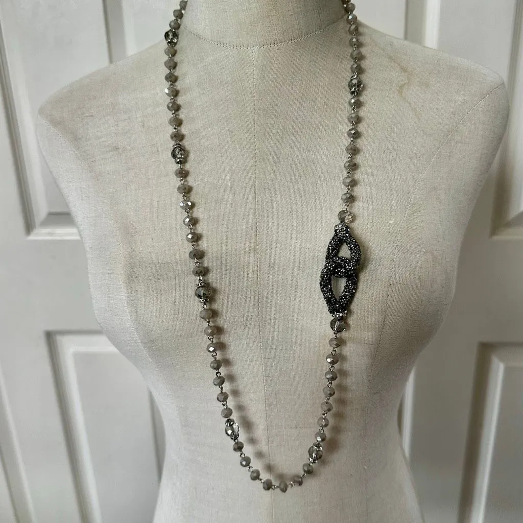 Saachi Crystal beaded Statement Necklace - Image 2