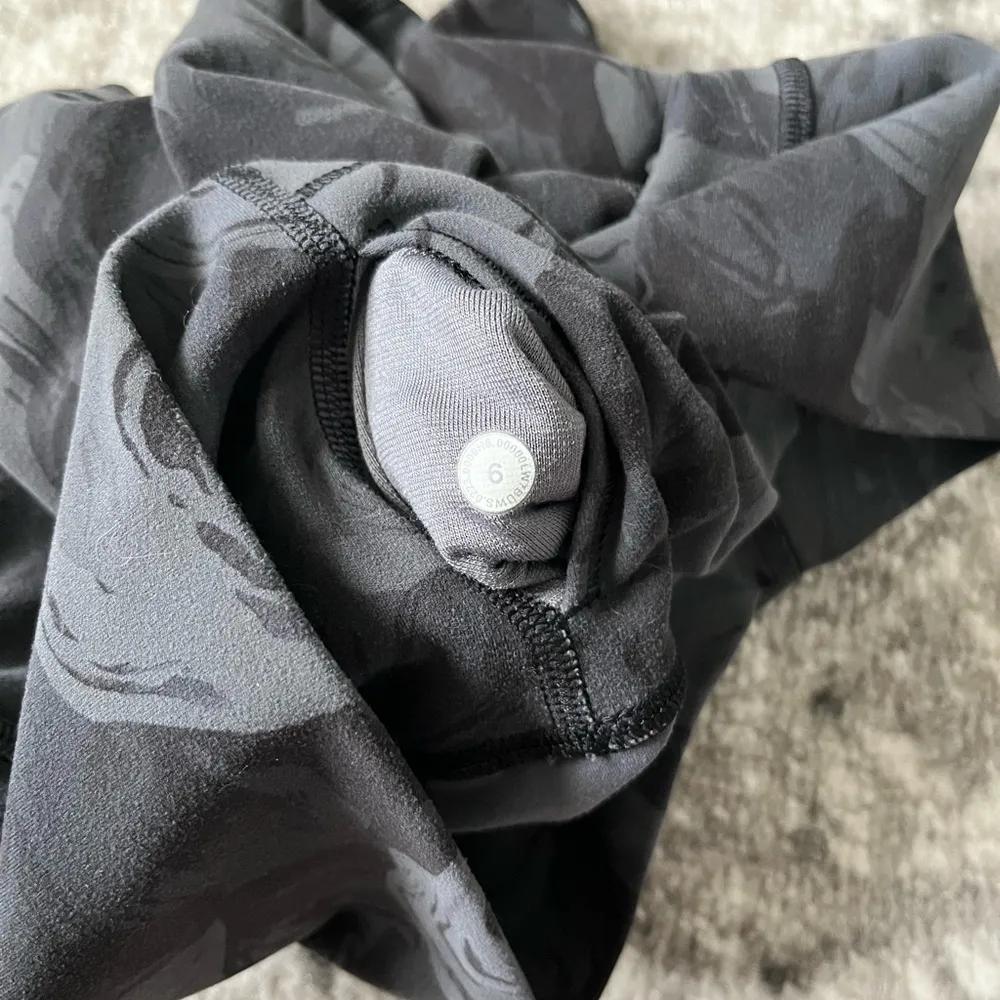 Lululemon Align High-Rise Short 6" - Image 3