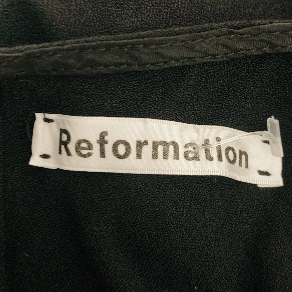 Reformation Milla black long sleeve bustier neckline fit and flare dress. Size 4 - Image 4