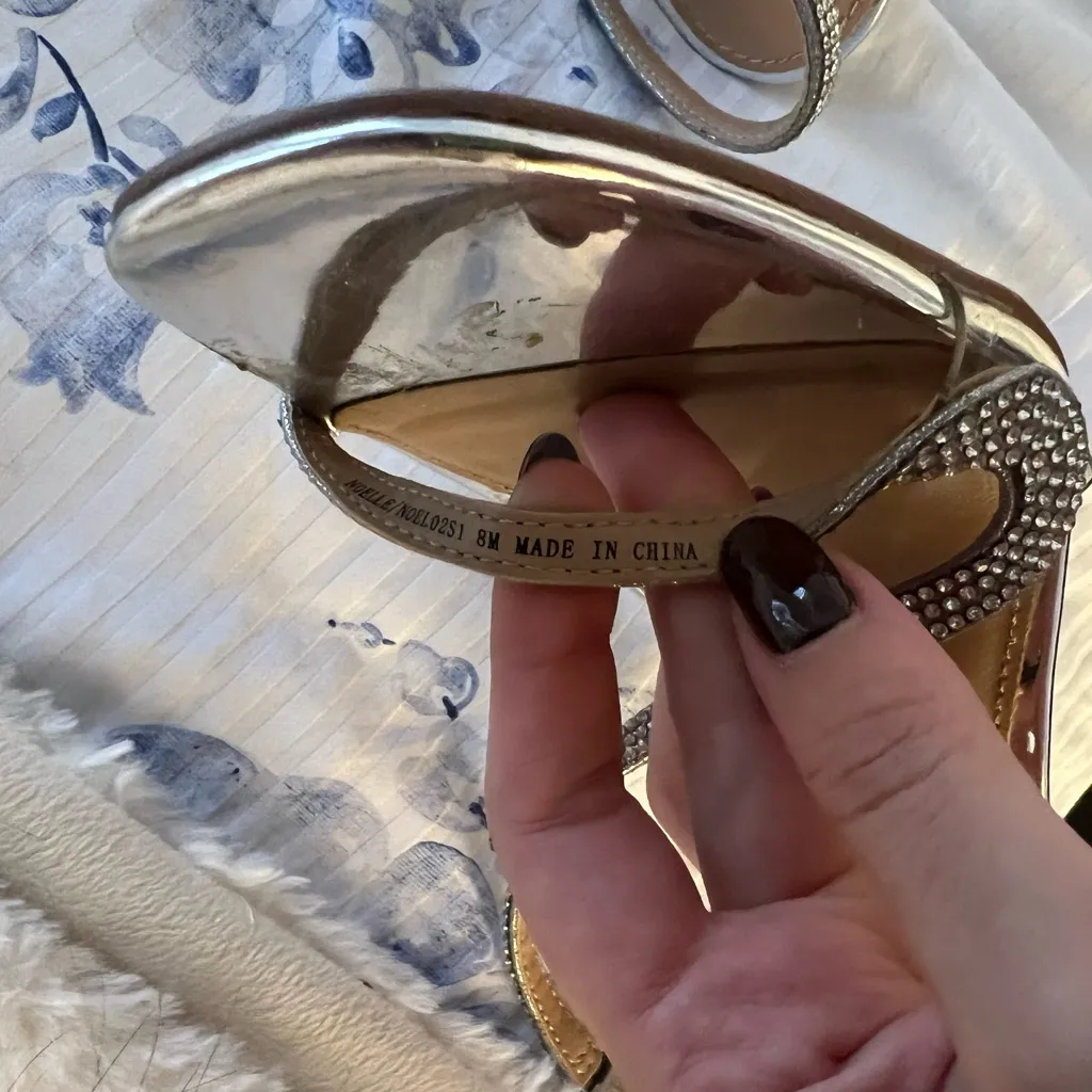 Steve Madden Noelle Metallic Silver Heels - Image 8