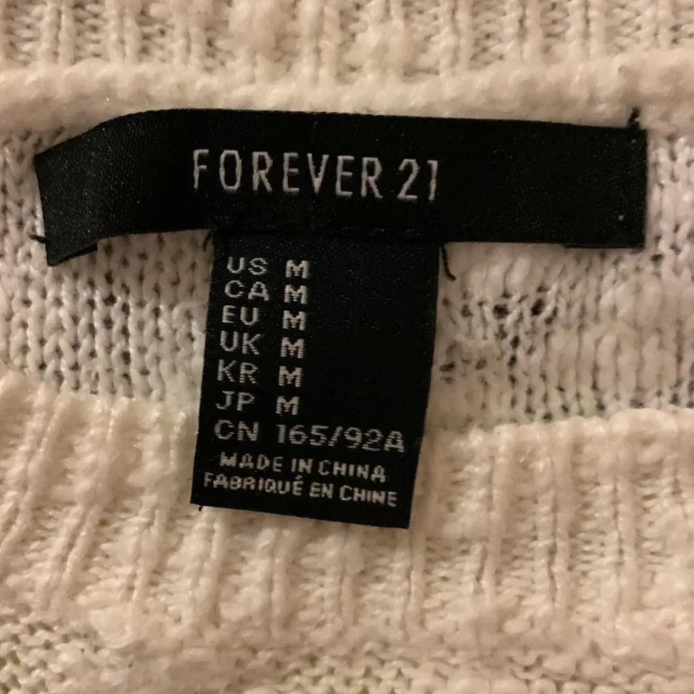 Forever 21 Light Sweater - Image 2