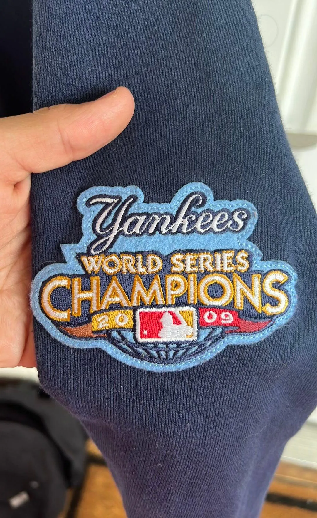 Vintage Yankees Sweatshirt Size XL - Image 2