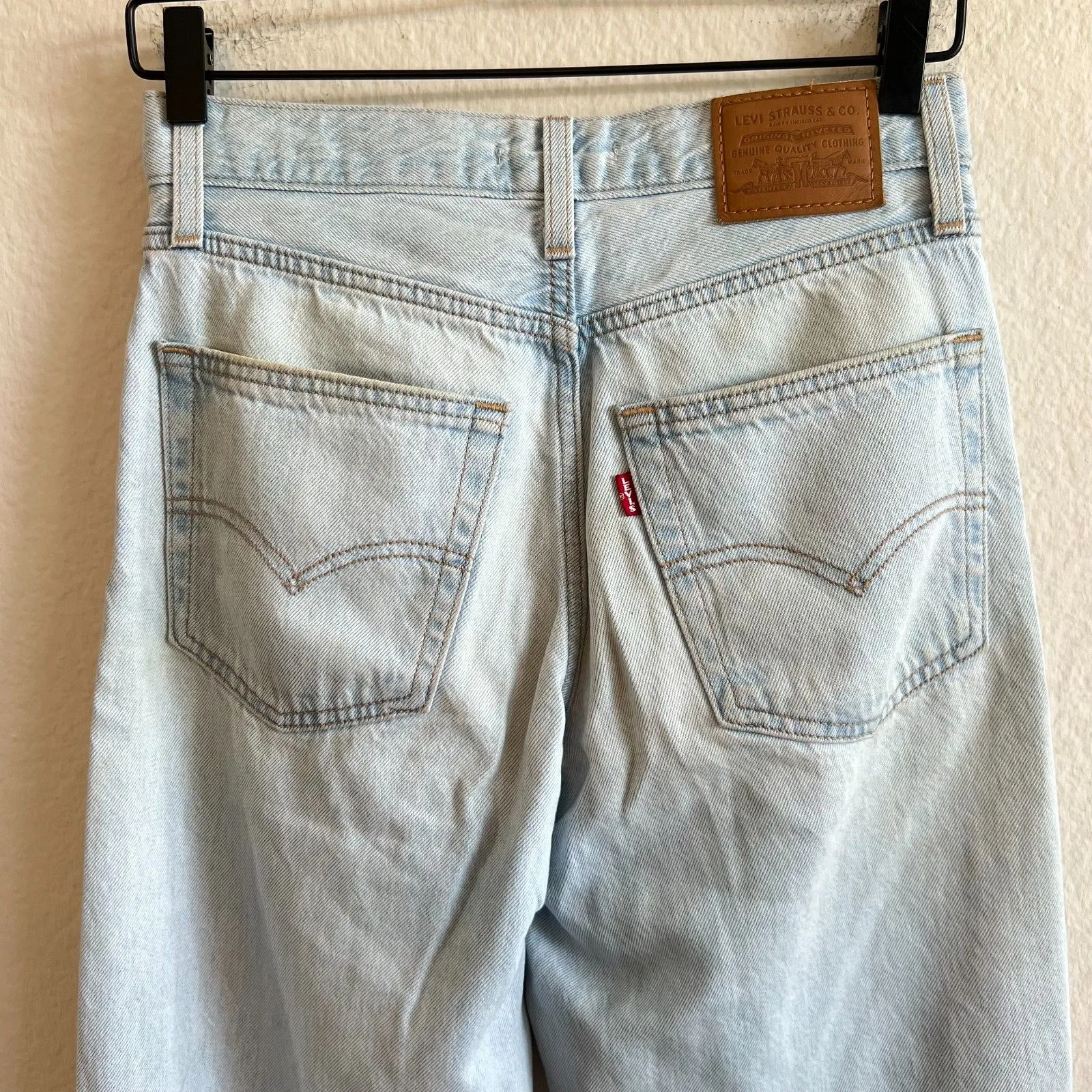 LEVI'S Baggy Dad Light Wash Mid Rise Straight Leg Denim Jeans Womens 24 - Image 5