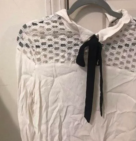 Black And White Collar Shirt - Image 3