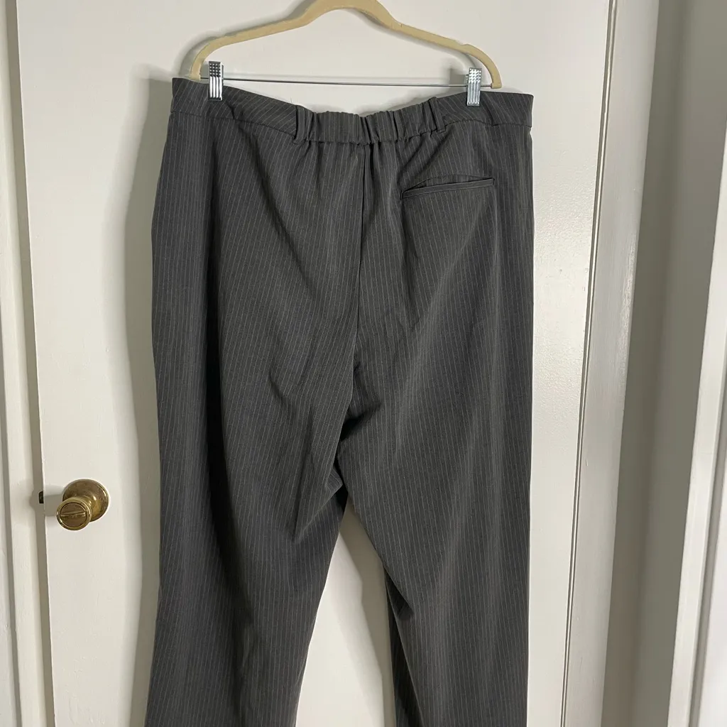 Old Navy Charcoal Pinstripe Women's Pantsuit Set - Image 10