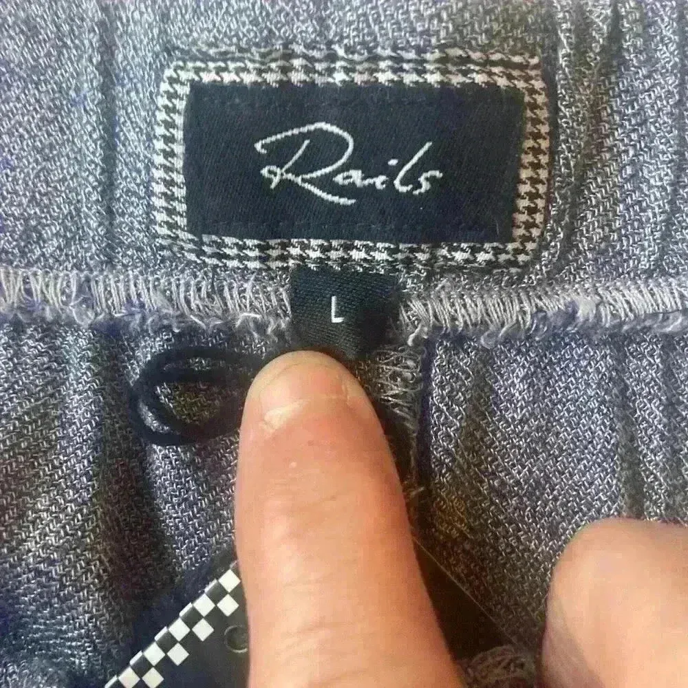 RAILS  NWT drawstring SUPER SOFT Heidi shorts Size Large LUXURY - Image 6