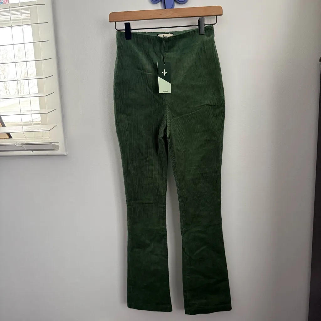 Tuckernuck XS NEW Green Corduroy Ashford Pants High Waist Crop Kick Flare - Image 2