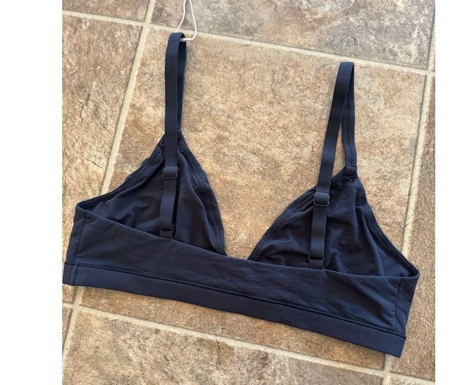Skims Fits Everybody Triangle Bralette Onyx Size Medium - Image 7