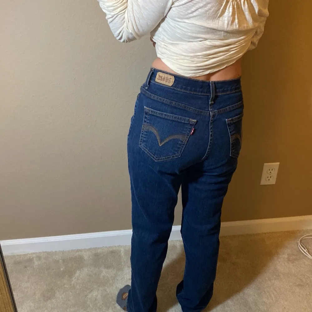 Vintage Levi’s perfectly slimming 512 straight leg size 8 short / 29 - Image 6