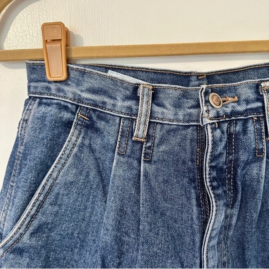 Bill Blass Vintage Pleated Cuffed Denim Shorts High Rise Womens 10 Jean - Image 2