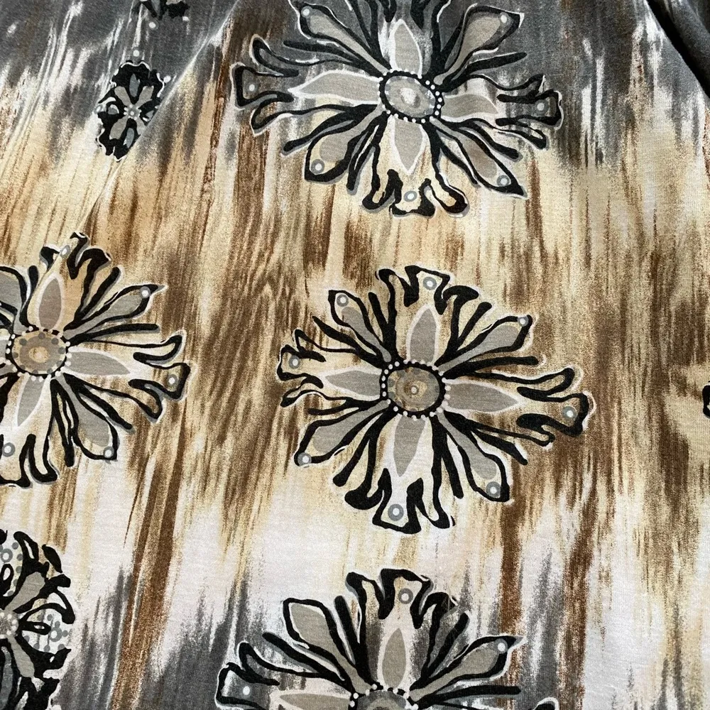 Just Love V-neck Gray & White floral Maxi Dress 2X - Image 2