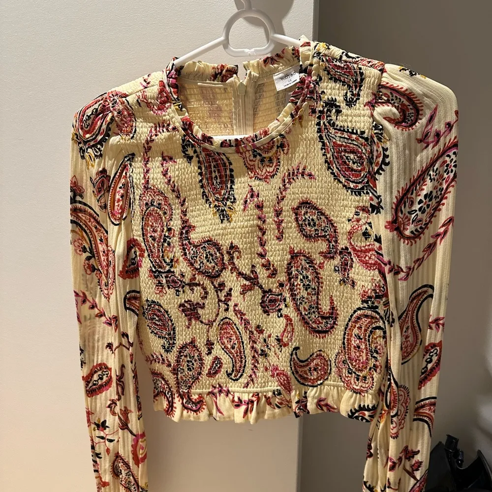 Wilfred  Aritzia  Blouse never worn! - Image 2
