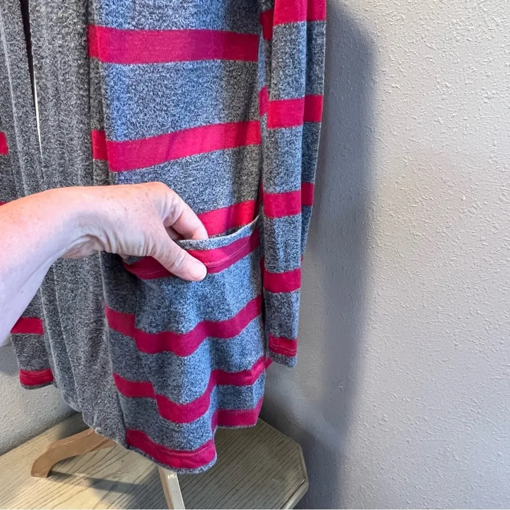 MOD LUSIVE cardigan gray pink open front pockets size medium - Image 3