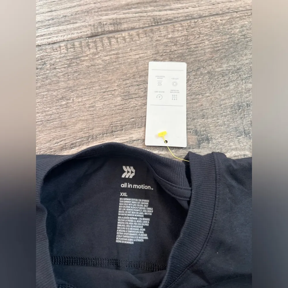 All In Motion T Shirt Women’s XXL Short Sleeve Boxy Fit Cropped length NWT #111 - Image 2