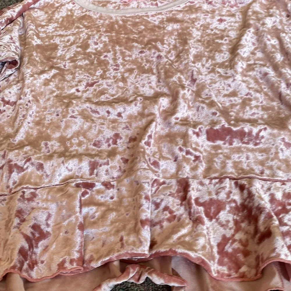 Betsey Johnson velvet top M - Image 5