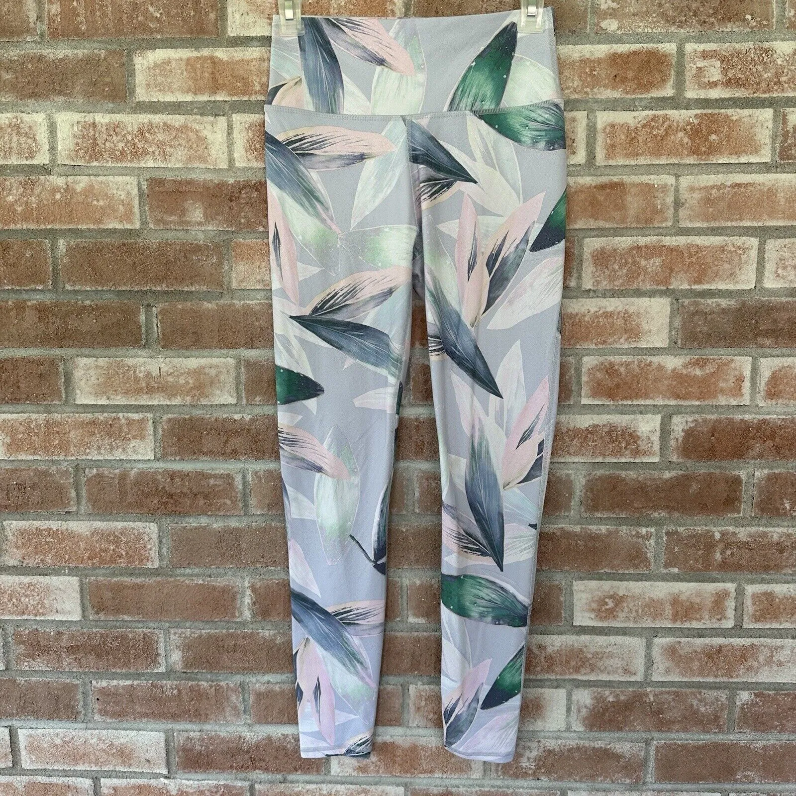 Fabletics Pastel Leaf Print Leggings Size XS - Image 2