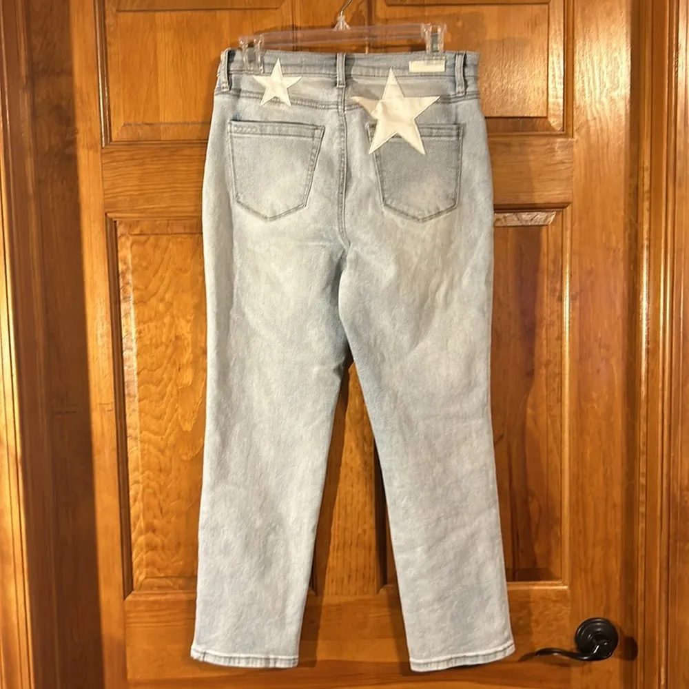 BLANK NYC Light Wash Madison Crop Jeans W/White Stars Size 28-EUC - Image 3
