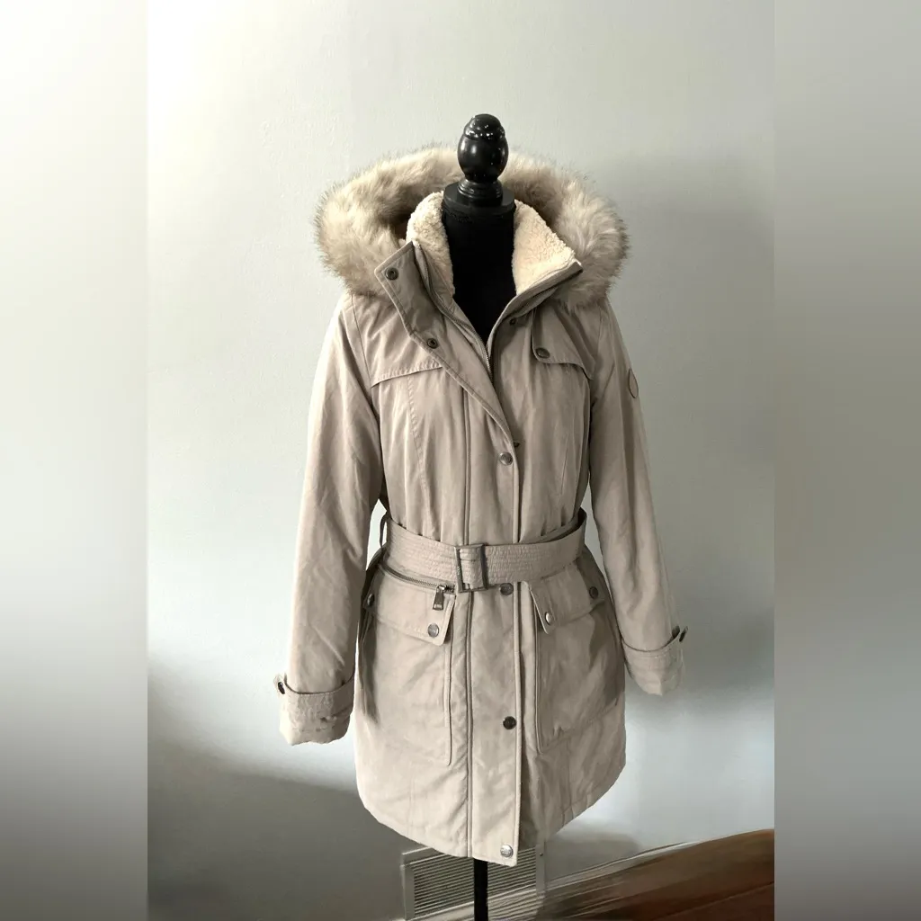 Warm ,soft winter coat☃️❄️ - Image 3