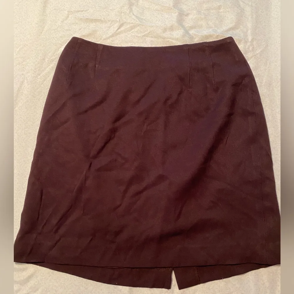 Hannah Maroon skirt Size 6 - Image 2