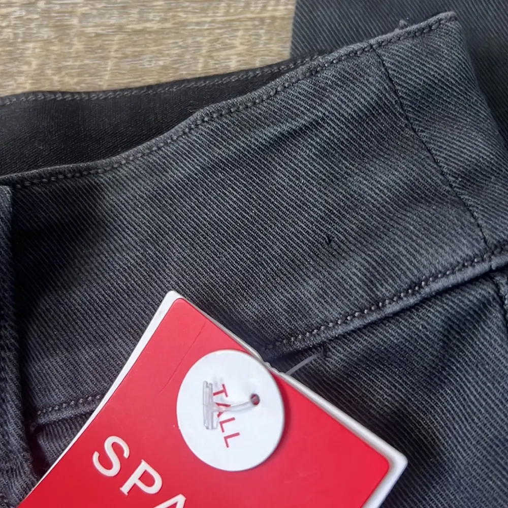 Spanx NWT  Women's Washed Black Stretch Twill Ankle Cargo Pants Size Medium Tall - Image 3