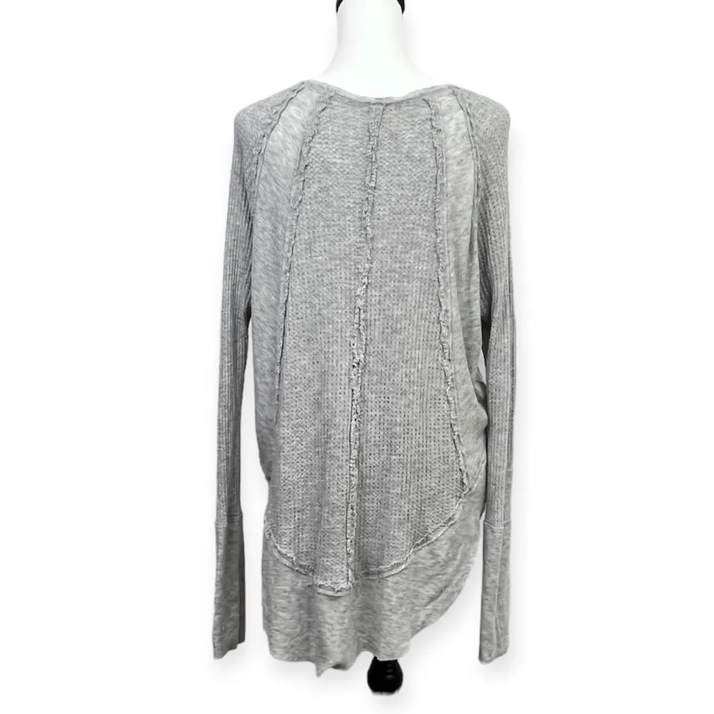 Free People  Gray Thermal Oversized Long Sleeve Sweater Tunic Size M - Image 4