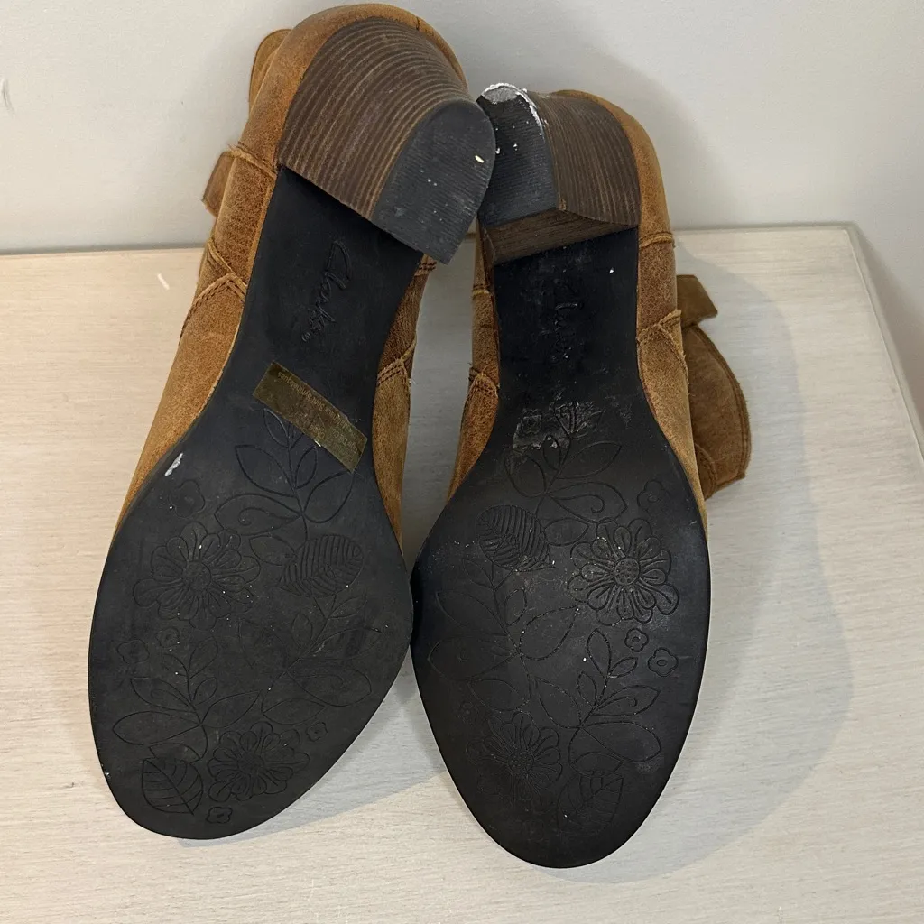 Clarks Indigo Brown Leather Ankle Boots - Image 6