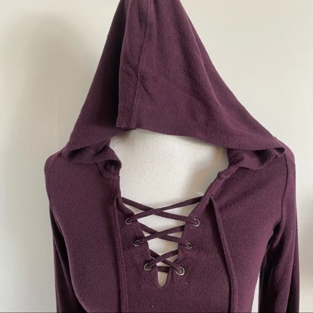 Aerie • Purple Burgundy Just Add Leggings Criss Cross Hooded Top - Image 2